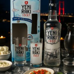Yeni Raki - 45% Vol. - (0,7L) - in Geschenkbox mit 2 Gläsern